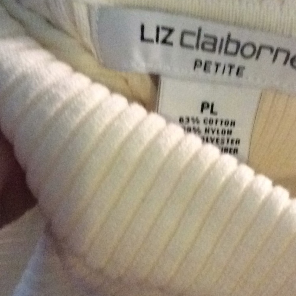 Sweater - Picture 4 of 4